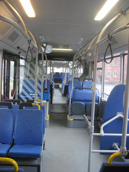februari 2008 092.jpg - Insidan i samma buss.